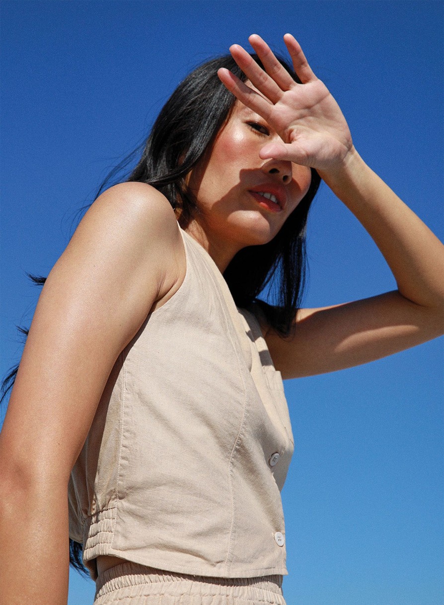 Fabric | STATESIDE Linen Pocket Vest In Wheat