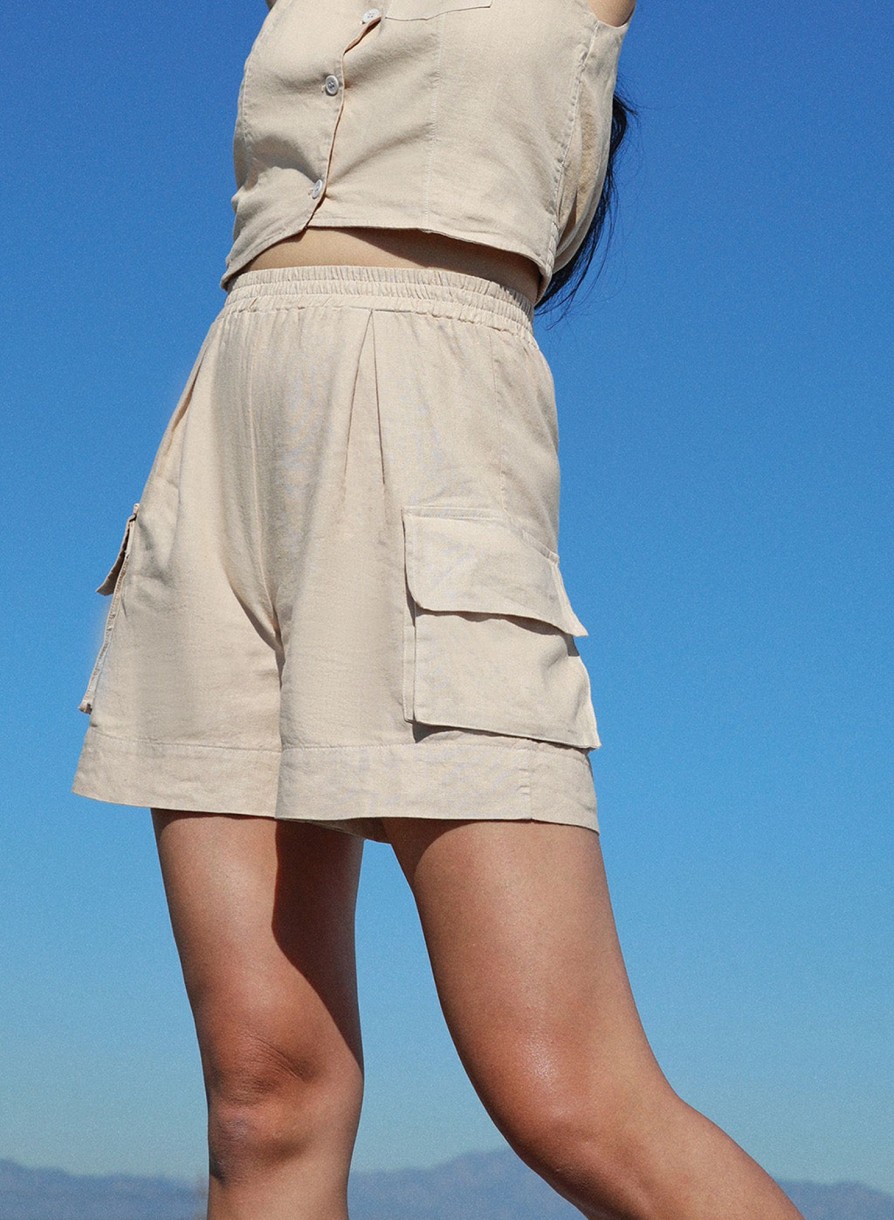 Fabric | STATESIDE Linen Cargo Short In Wheat