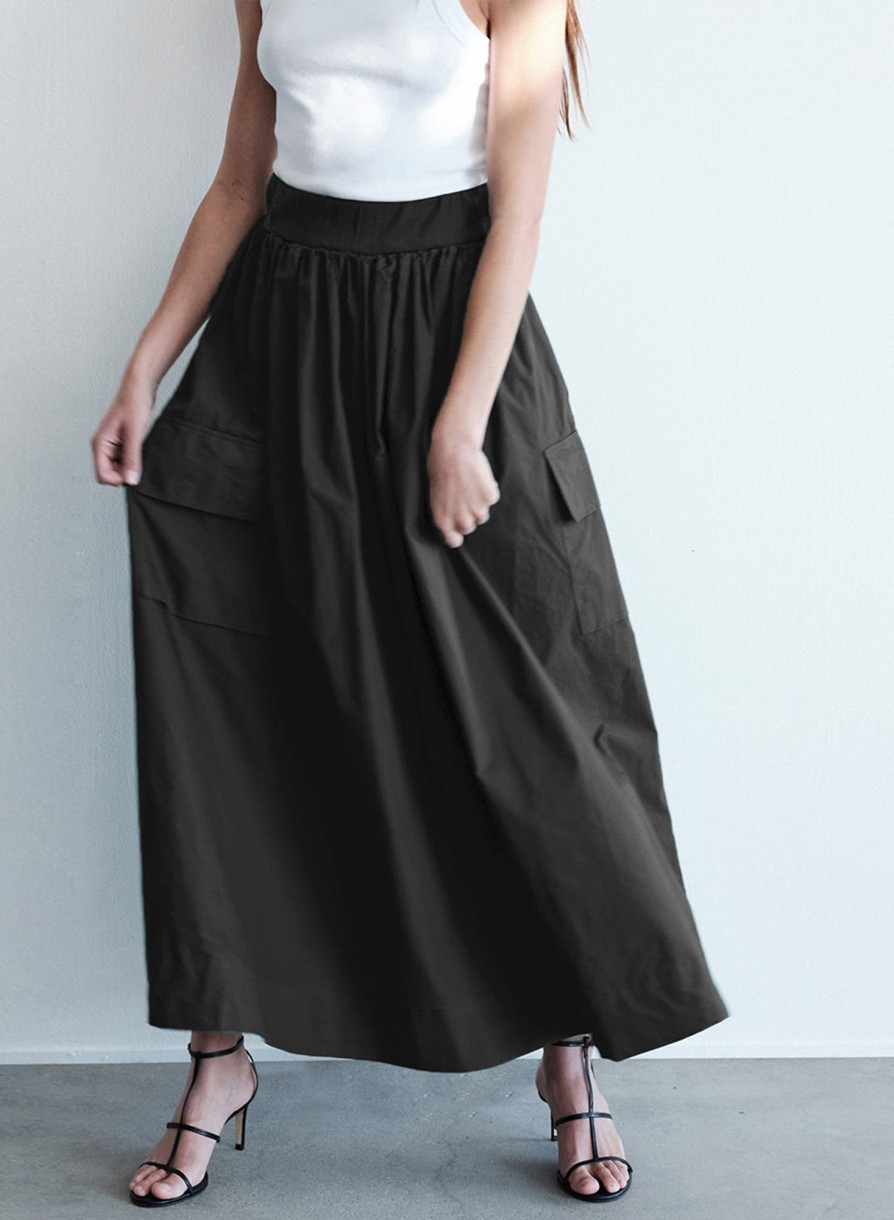 Fabric | STATESIDE Structured Poplin Cargo Skirt In Black