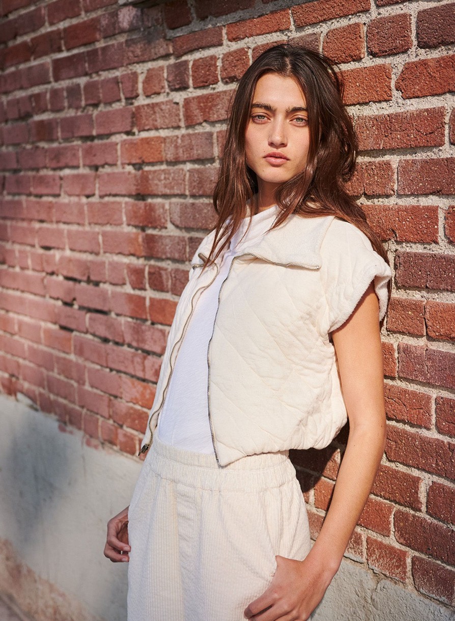 Tops | STATESIDE Quilted Cropped Zip Vest In Cream