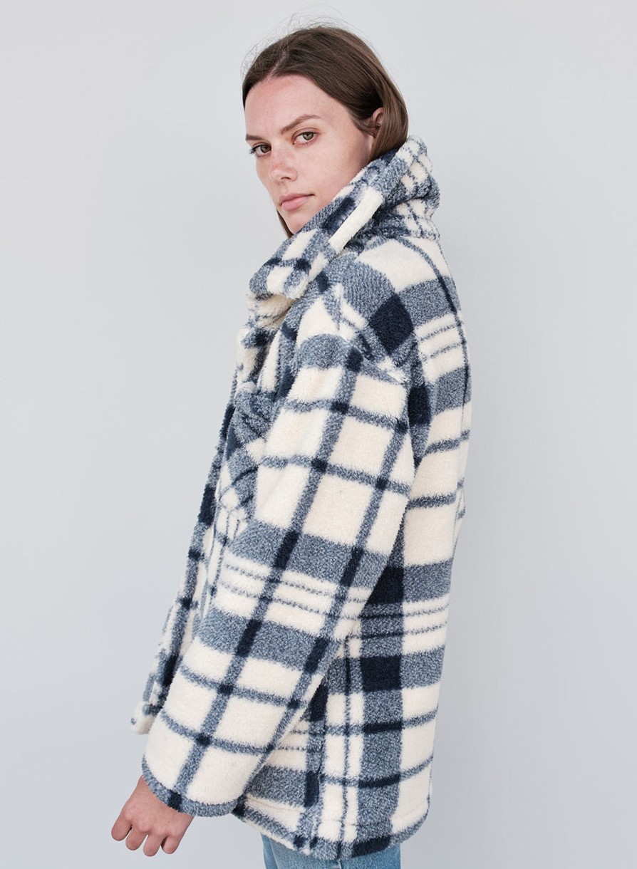 Fabric | STATESIDE Double Faced Sherpa Jacket In Navy/Cream Plaid