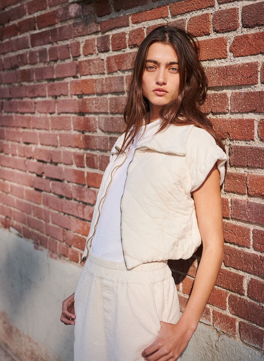 Sale | STATESIDE Quilted Cropped Zip Vest In Cream